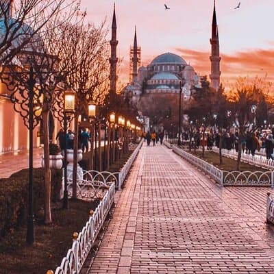 Private Istanbul Old City Tour: Hagia Sophia & Blue Mosque & More 5