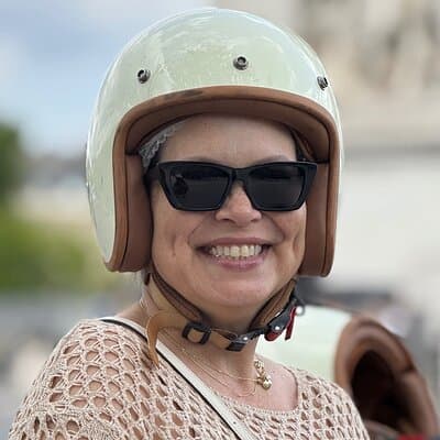 Sidecar Motorcycle tour in Paris with Driver 5