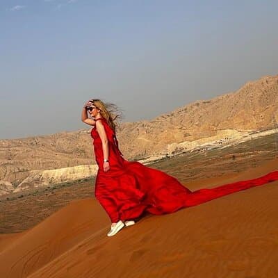 Evening Desert Safari With Live Shows and BBQ Dinner