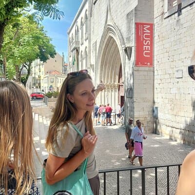 Lisbon Snack Tour City Tour with 4 Tastings 5