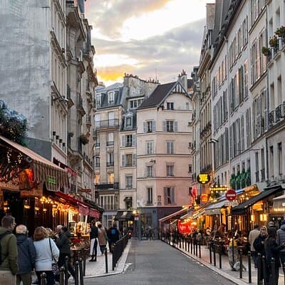 Saint Germain Walking Tour with Local Insights 4