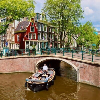 Amsterdam Private Canal Cruise – 90 Minutes through the Old City