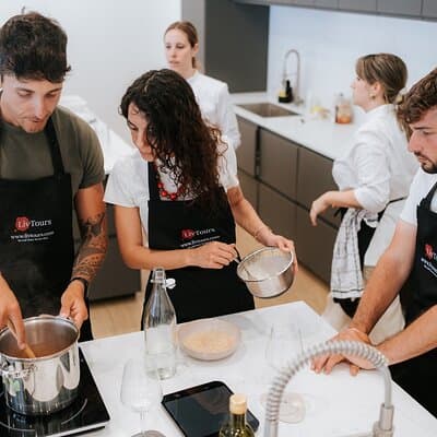 Semi Private Pizza Making Class with Wine and Suppli 3