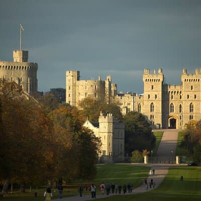 Stonehenge and Windsor Castle Day Tour from London 4