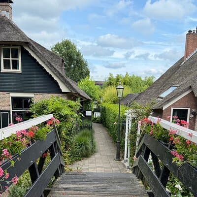 Giethoorn Small-Group Tour from Amsterdam (Max. 8 People)