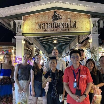 Bangkok Night Market Tour Dinner and Vintage Find 3