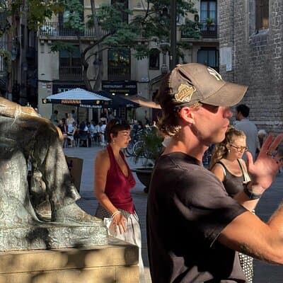 Eat Like a Local in Barcelona: Tapas, Wine & Tradition 3