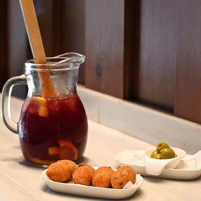 Barcelona El Born Tapas and Wine Tour with Guide 5