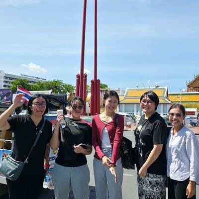 2 Hour Electric Tuk Tuk Cultural Tour of Bangkok 4