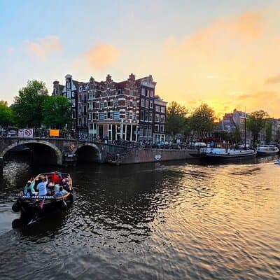 Amsterdam Evening Cruise in Small Group