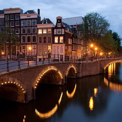 Amsterdam City Private Tour & Canal Cruise 5