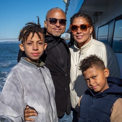 NYC Iconic Landmarks Cruise and Tour 4