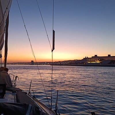Private Sunset Sailboat Experience in Lisbon