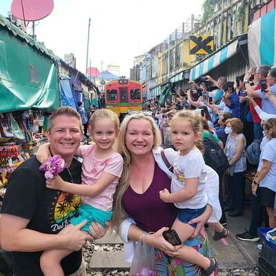 Private Tour to Maeklong Railway Market and Floating Market 3