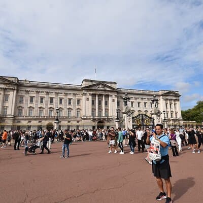 London 2.5 Hour Sightseeing Tour By London Black Cab. 3