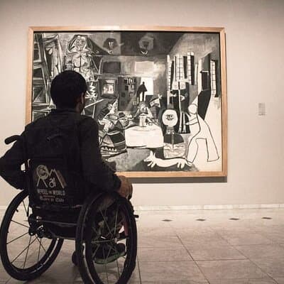 Wheelchair Friendly Private Tour of Barcelona Highlights 3