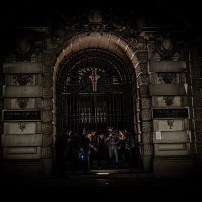 London Ghost Walking Tour: Discover Haunted Secrets at Night 4