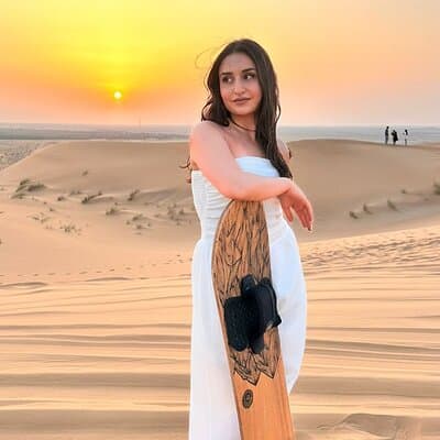 Private Dubai Desert Safari , Kids Friendly , 1 to 6 Persons 4