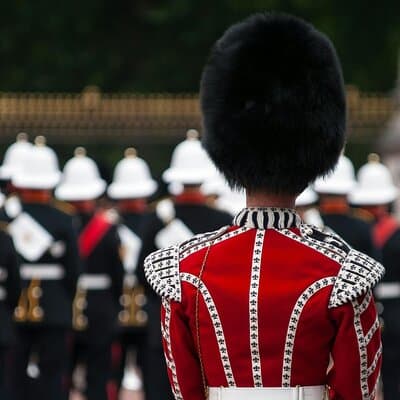 Private Royal Walk of London with a Local Expert 3