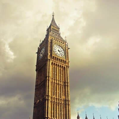 Private Royal Walk of London with a Local Expert 4