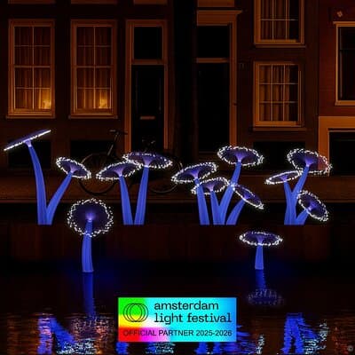 Amsterdam Light Festival: Cruise Unlimited Drinks & Bite option 4