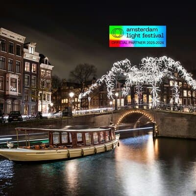 Amsterdam Light Festival: Heated Boat Cruise + Hot Drinks & Bite 5
