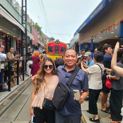 Private Floating Market, Train Market and After Rain Cafe Tour 4