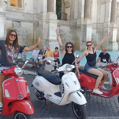 Rome Highlights by Vespa Private guided Tour 4