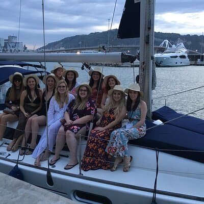 Big sailboat until 12 passengers + crew from Barcelona with Cava 5