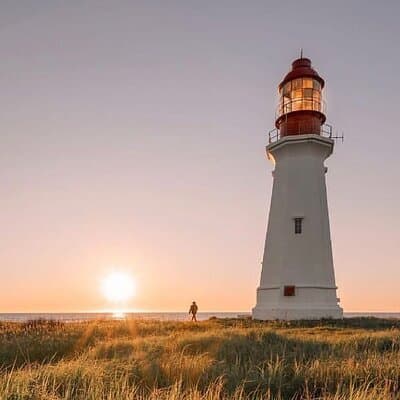 City and Coastal Highlights Museum and Lighthouse Stops Tour