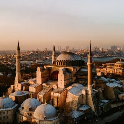 Istanbul Old City Private Tour: Fast Track Entry & Local Guide 4