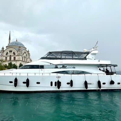 Istanbul Revealed: Historic Pathways & Bosphorus Serenity 3