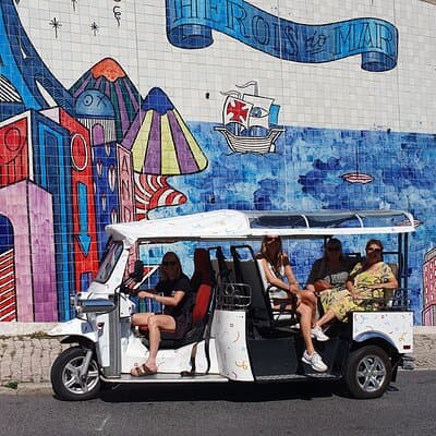 3 Hours Tuk Tuk Tour - Lisboa beyond the guidebooks 5