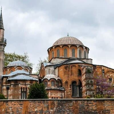 Istanbul Chora Mosque and Balat Experience with Bosphorus Cruise