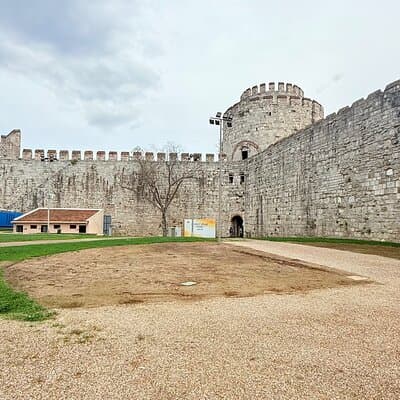 The Walls of Byzantine and Palace of the Porphyrogenitus Tour 4