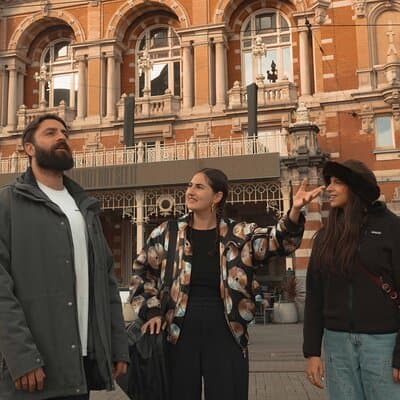 Private and Guided DE 3 Hours Walking Tour of Amsterdam 3