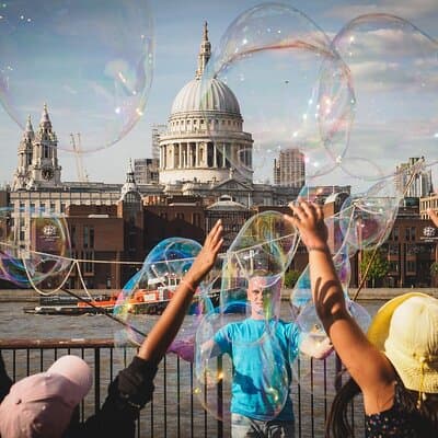 London Private Family Tour Museum Visit for Kids and Games 4