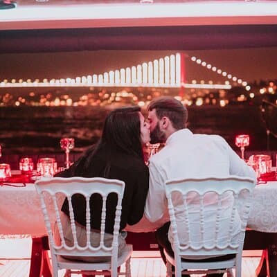 Private Proposal Tour in Bosphorus 3