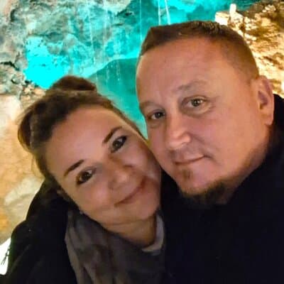 Day trip to Fátima Miradaire Caves Óbidos village and Castle 4