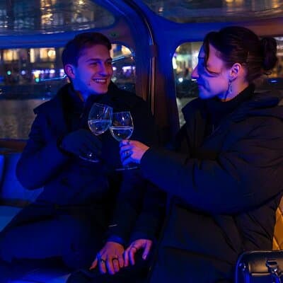 Amsterdam Light Festival Canal Cruise + Unlimited Drinks Option 2