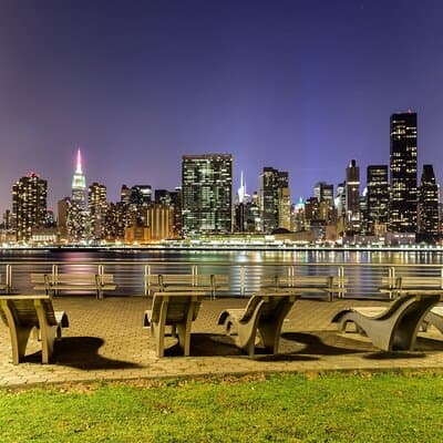ICONIC New York City Skyline Night Tour: Dumbo & Long Island City 4