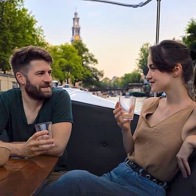 Amsterdam: 60-Minute Guided Private Canal Cruise with Drinks 3