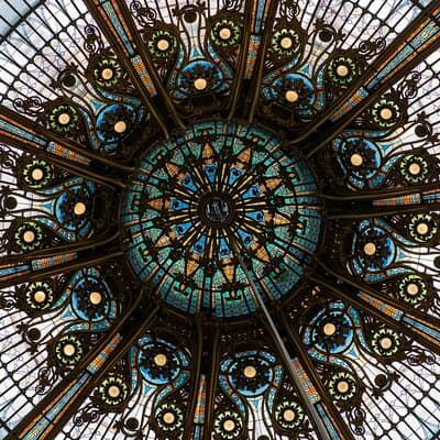 History of Fashion: Haute Couture and Revolution in Paris
