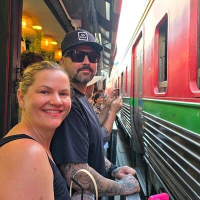 Private Tour to Railway and Floating Markets with Thai desserts 3