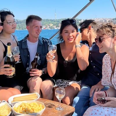 Luxury Private Yacht Cruise on Bosphorus Istanbul