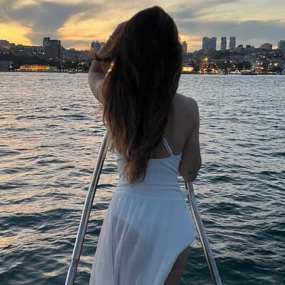 Luxury Private Yacht Cruise on Bosphorus Istanbul 2