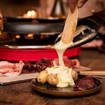 Le Marais Exclusive French Dinner & Wine Tour SEMI PRIVATE