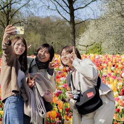 Amsterdam: Keukenhof Entry & Shuttle Bus with Flexible Return 2