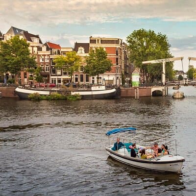 Amsterdam 90-min Private Canal Cruise with Live Guide and Drinks 3