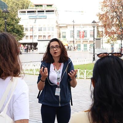 Blue Mosque Sultanahmet Old Town and Hippodrome Walking Tour 5